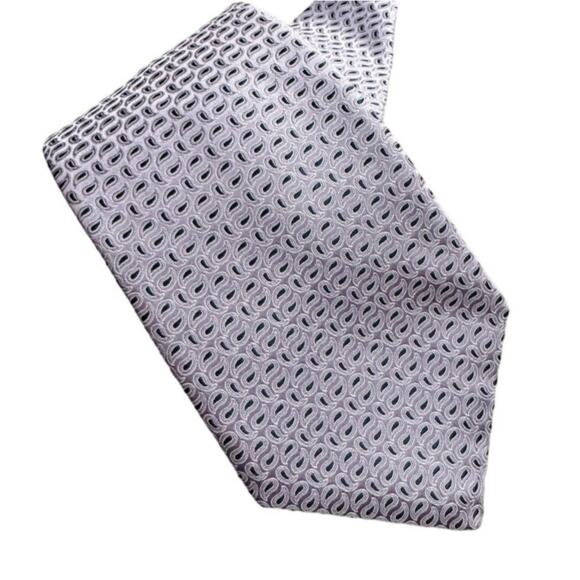 Nordstrom Other - Nordstrom 100% silk purple shimmer paisley neck tie 3.5” w